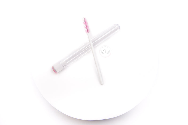 Our Mascara Wand is  Perfect aftercare gift for your clients that helps them keep their new lashes always neat and clean after treatment.  - Soft and flexible tips  - Colours:       White handle: Purple, Lilac, Pink, Clear, Yellow, Green tips     Gold handle-Black tip     Black handle-Pink tip  - Quantity: Each pack contains 50 lash spoolies